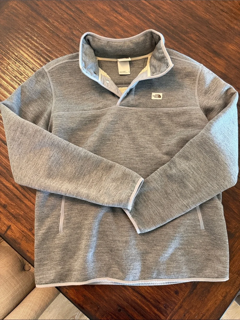 The North Face Men's Heather Gray Quarter-Zip Fleece Pullover